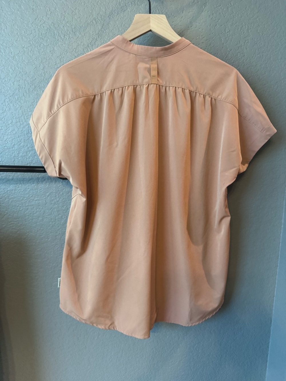 WhisperLite SET Dolman Top Medium and Ruched Jogger Scrubs Medium Petite - Picture 3 of 10